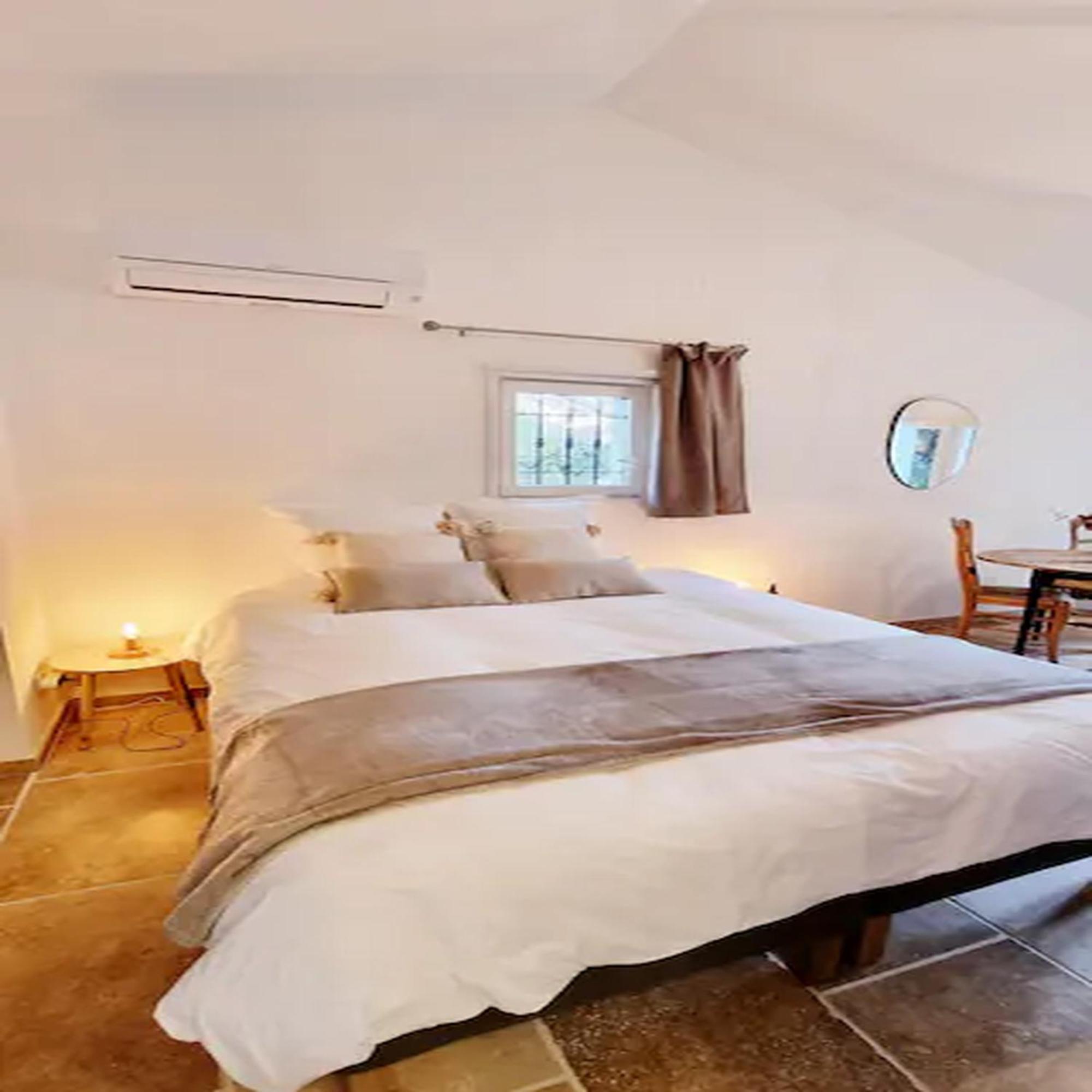 Villa Oasis En Provence Luberon Pierrevert Esterno foto
