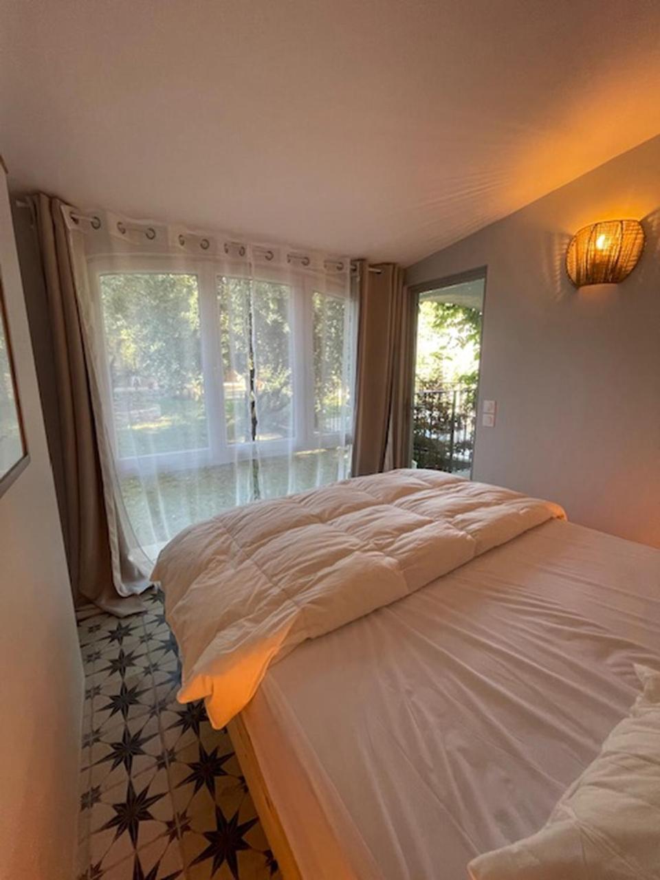 Villa Oasis En Provence Luberon Pierrevert Esterno foto
